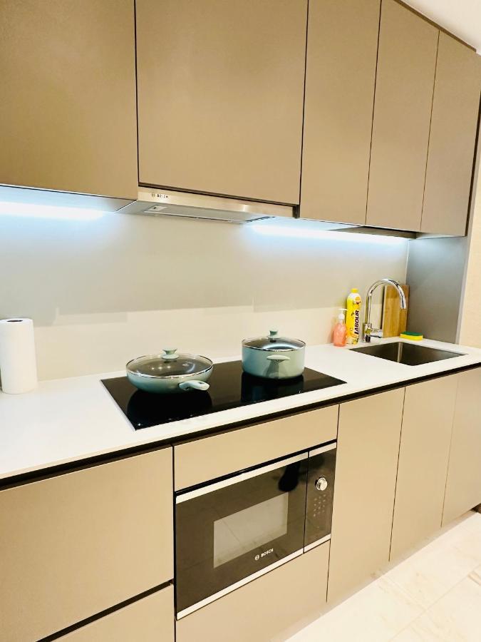 Luxury Suites At Eaton Klcc Kuala Lumpur Buitenkant foto